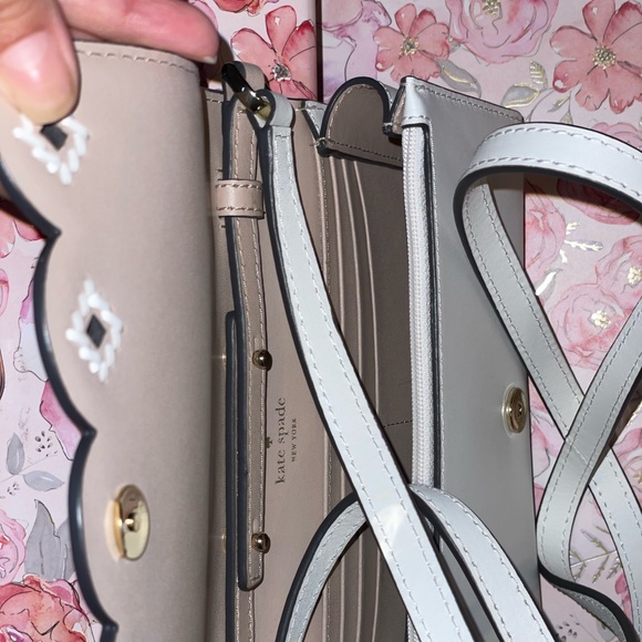 Kate spade white leather crossbody - Picture 3 of 3